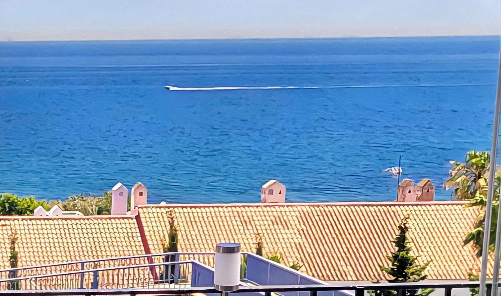 Manilva Playa Apartment Exterior foto